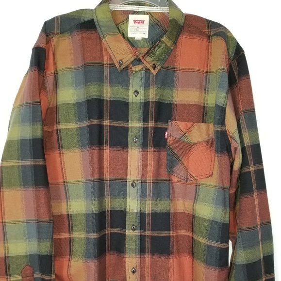 Levi's Other - Levi Strauss Mens Button Up Shirt. XXL. Plaid